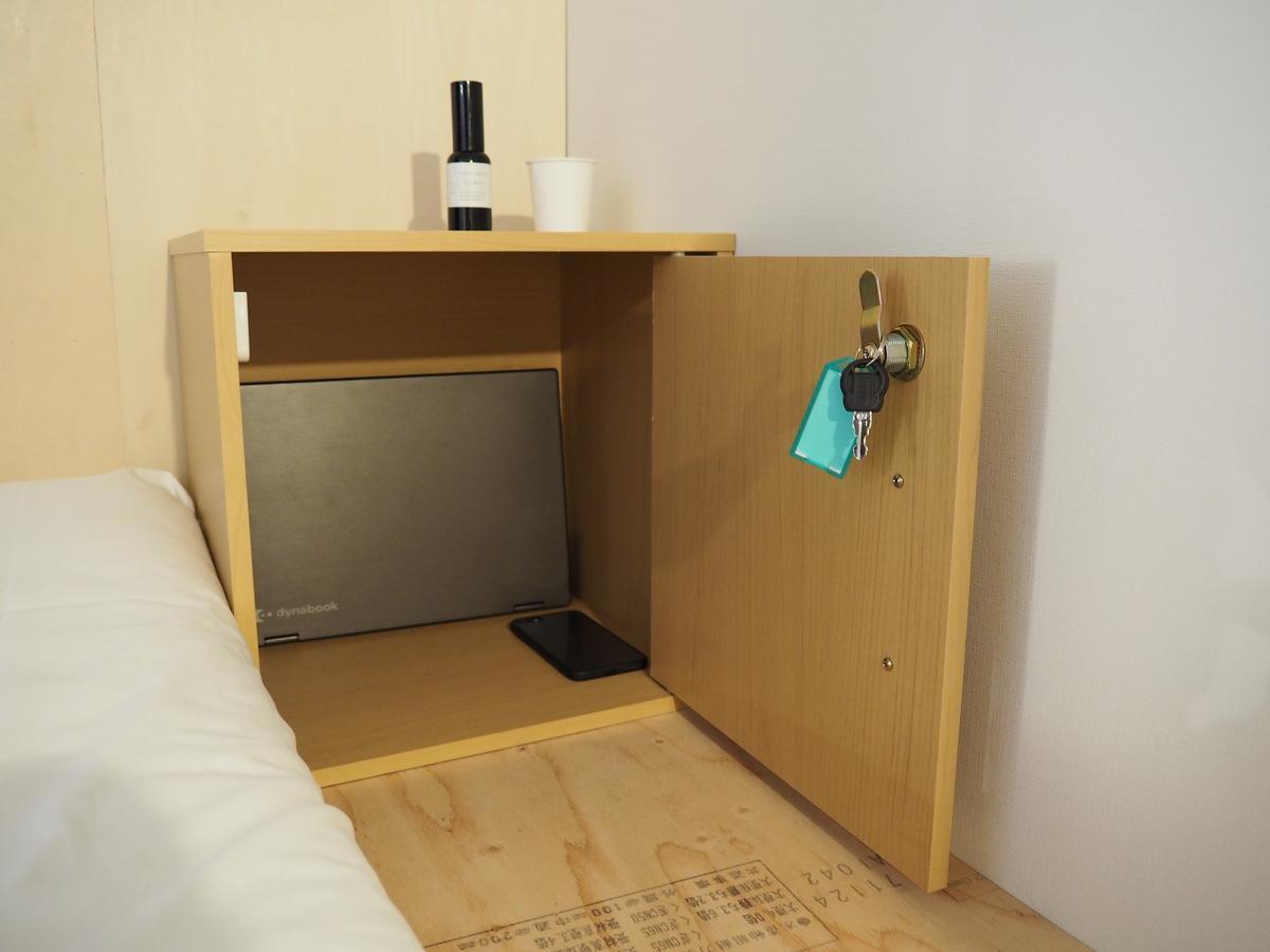 Tomarigi Hostel Cafe Bar Коти Экстерьер фото